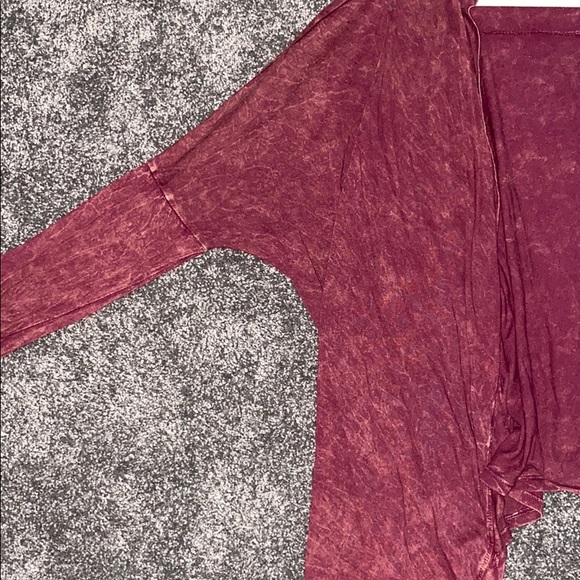 MAROON SWEATER - Picture 2 of 3